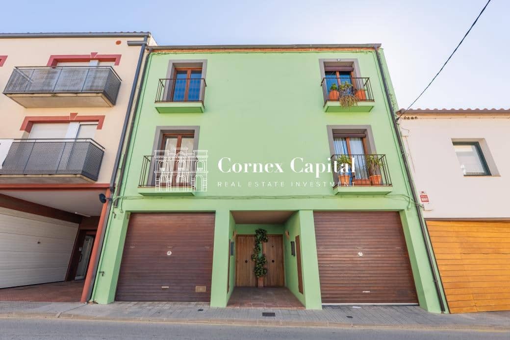 Casa de 4 habitaciones en Palafrugell en venta con piscina garaje - 515.000 € (Ref: 9820029)