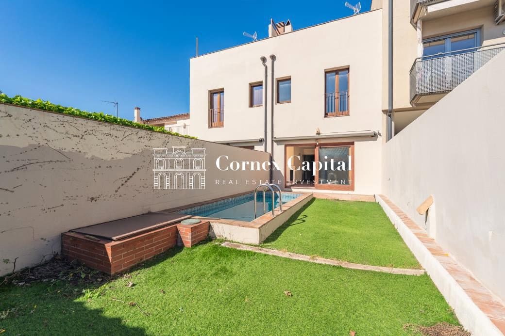 4 chambre Maison de Ville à vendre à Palafrugell avec piscine garage - 515 000 € (Ref: 9820029)