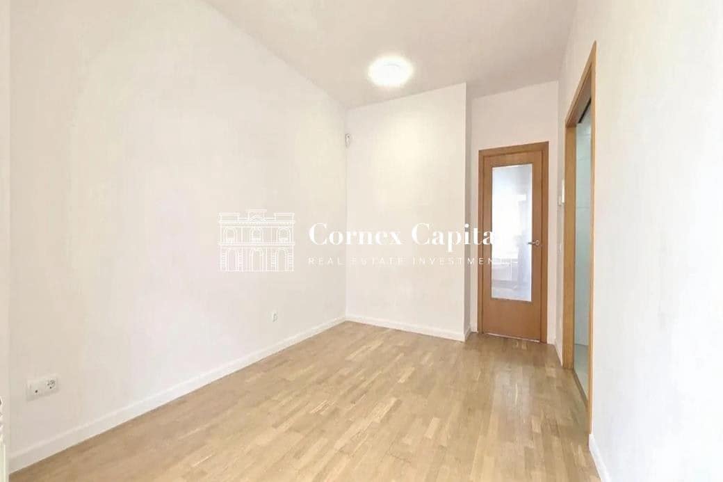 Apartamento de 2 habitaciones en Barcelona ciudad en venta con garaje - 469.000 € (Ref: 9831213)
