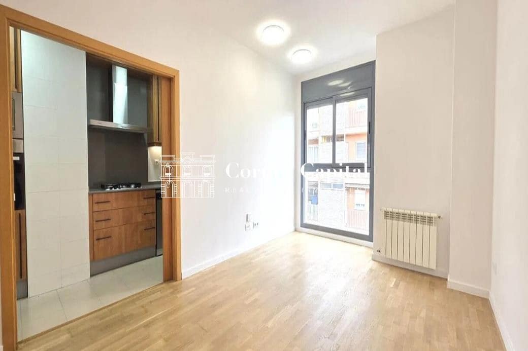 Apartamento de 2 habitaciones en Barcelona ciudad en venta con garaje - 469.000 € (Ref: 9831213)