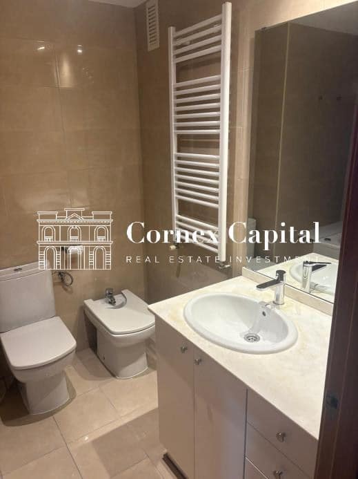 Apartamento de 2 habitaciones en Barcelona ciudad en venta con garaje - 469.000 € (Ref: 9831213)