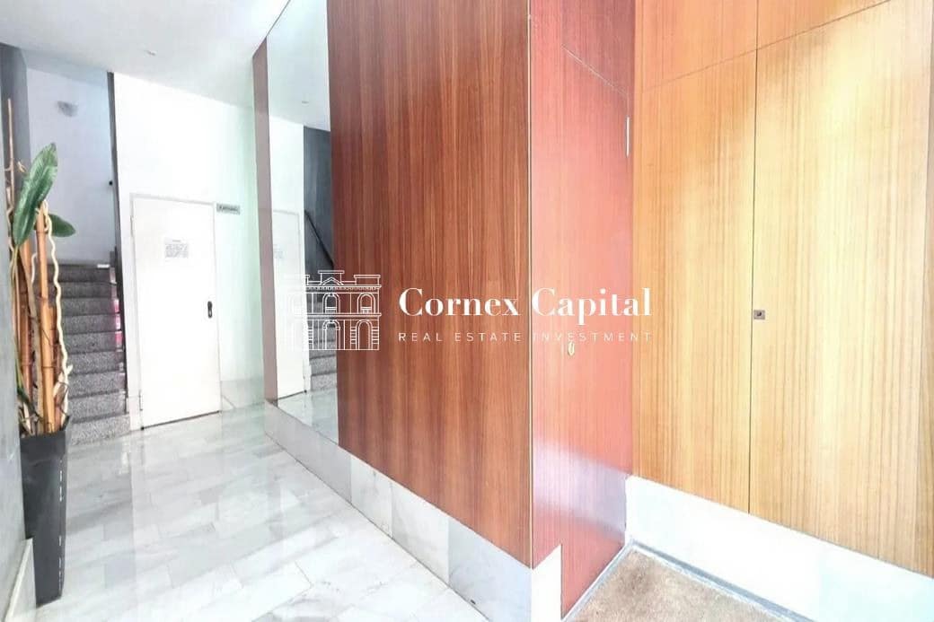 Apartamento de 2 habitaciones en Barcelona ciudad en venta con garaje - 469.000 € (Ref: 9831213)