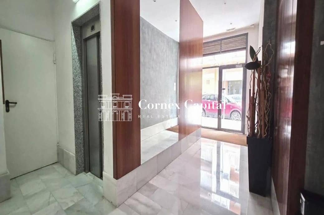 Apartamento de 2 habitaciones en Barcelona ciudad en venta con garaje - 469.000 € (Ref: 9831213)