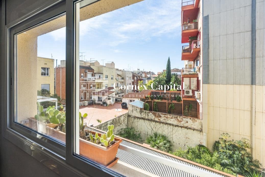 4 sypialnia Apartament na sprzedaż w Miasto Barcelona - 730 000 € (Ref: 9833573)