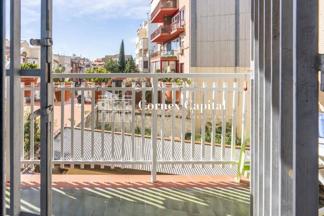 4 sypialnia Apartament na sprzedaż w Miasto Barcelona - 730 000 € (Ref: 9833573)