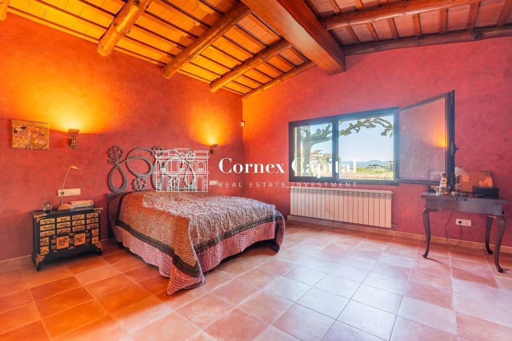 6 soveværelse Finca/Landehus til salg i Torroella de Montgri med swimmingpool - € 1.495.000 (Ref: 9839125)