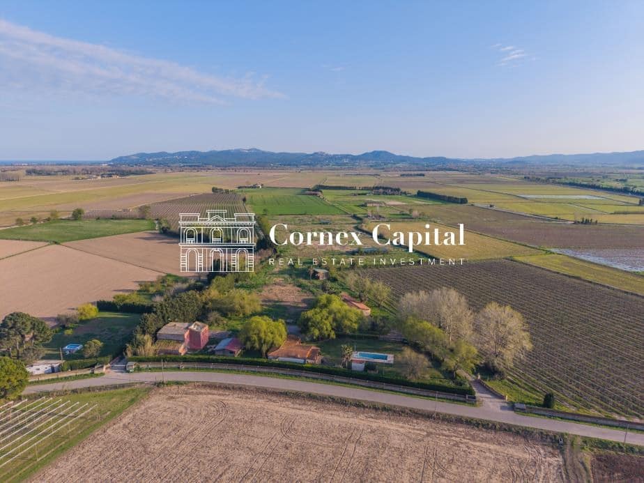 6 soveværelse Finca/Landehus til salg i Torroella de Montgri med swimmingpool - € 1.495.000 (Ref: 9839125)