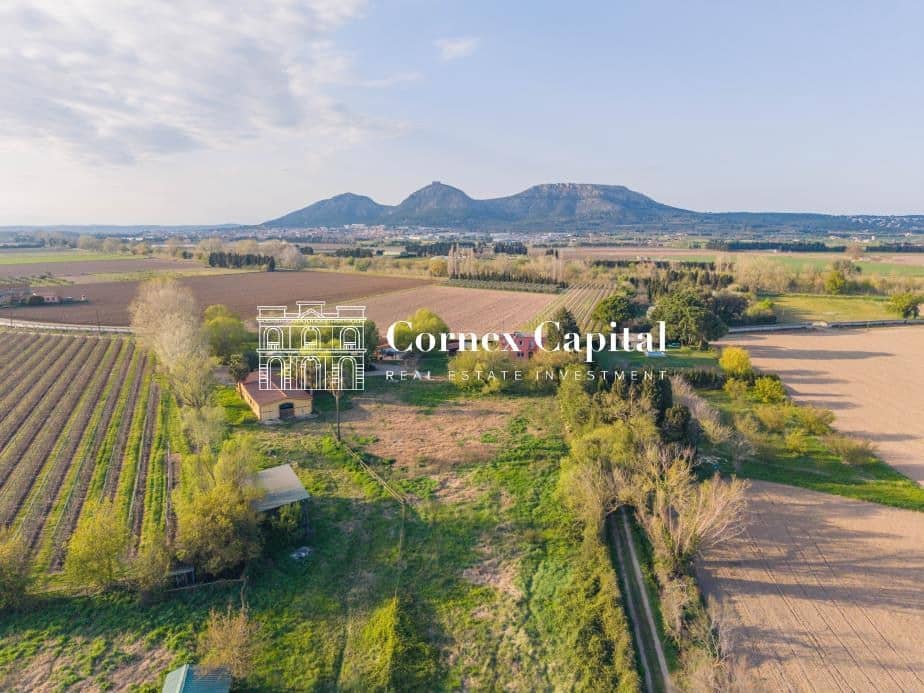 6 soveværelse Finca/Landehus til salg i Torroella de Montgri med swimmingpool - € 1.495.000 (Ref: 9839125)