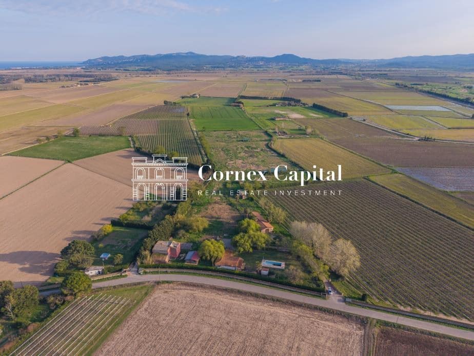 6 soveværelse Finca/Landehus til salg i Torroella de Montgri med swimmingpool - € 1.495.000 (Ref: 9839125)