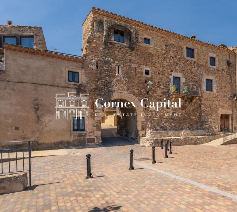 3 bedroom Townhouse for sale in Torrent - € 685,000 (Ref: 9839127)