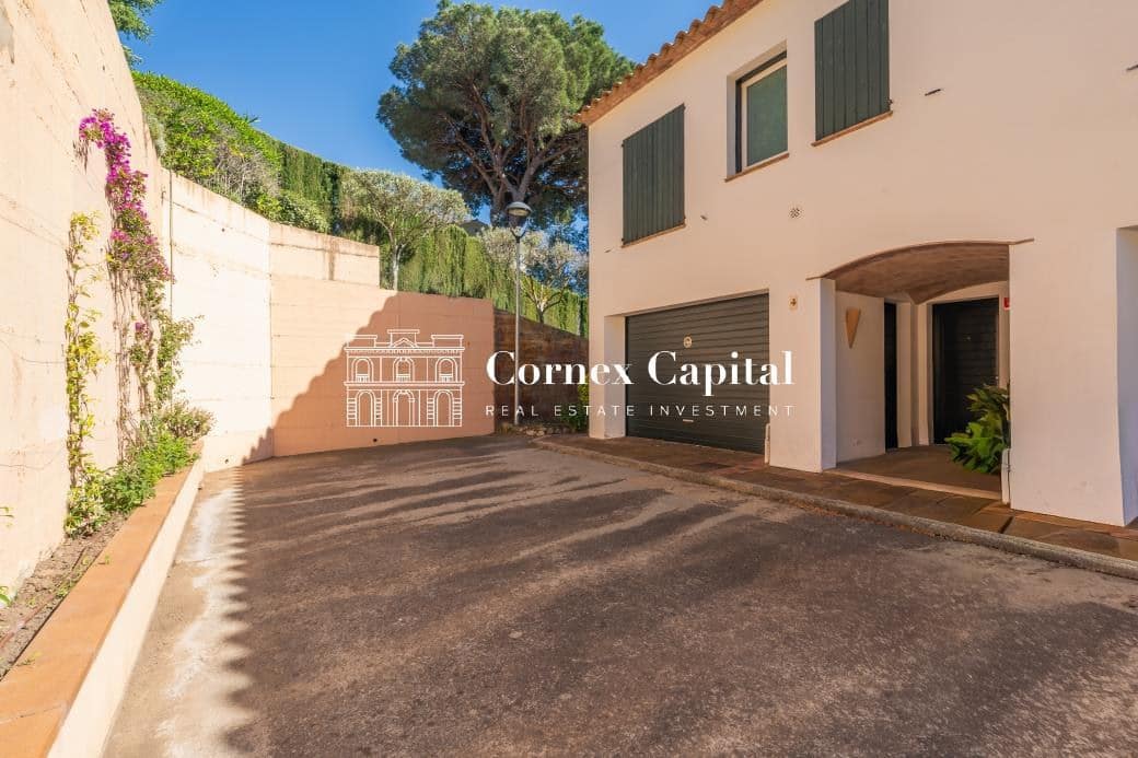 4 bedroom Terraced Villa for sale in Palafrugell with pool garage - € 760,000 (Ref: 9845327)