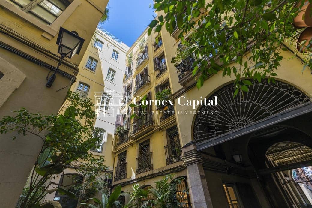 2 soveværelse Lejlighed til salg i Barcelona by - € 2.500.000 (Ref: 9845328)