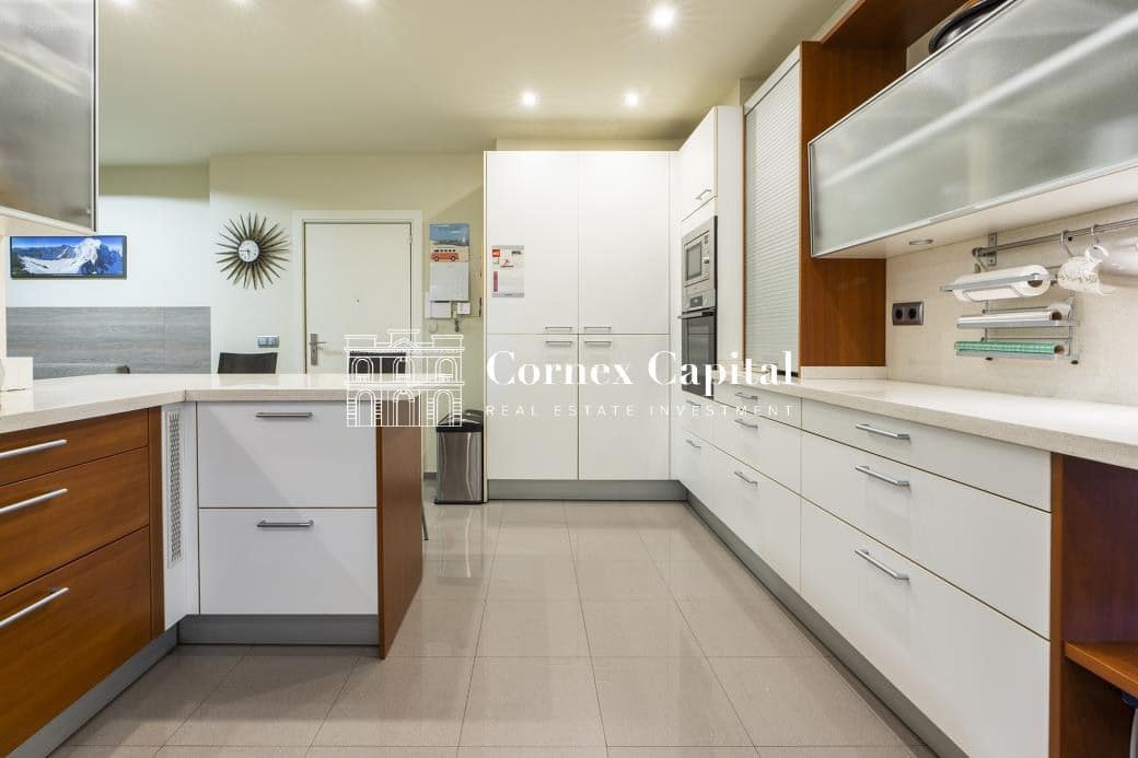 4 sovrum Lägenhet till salu i Barcelona stad med garage - 1 490 000 € (Ref: 9855315)