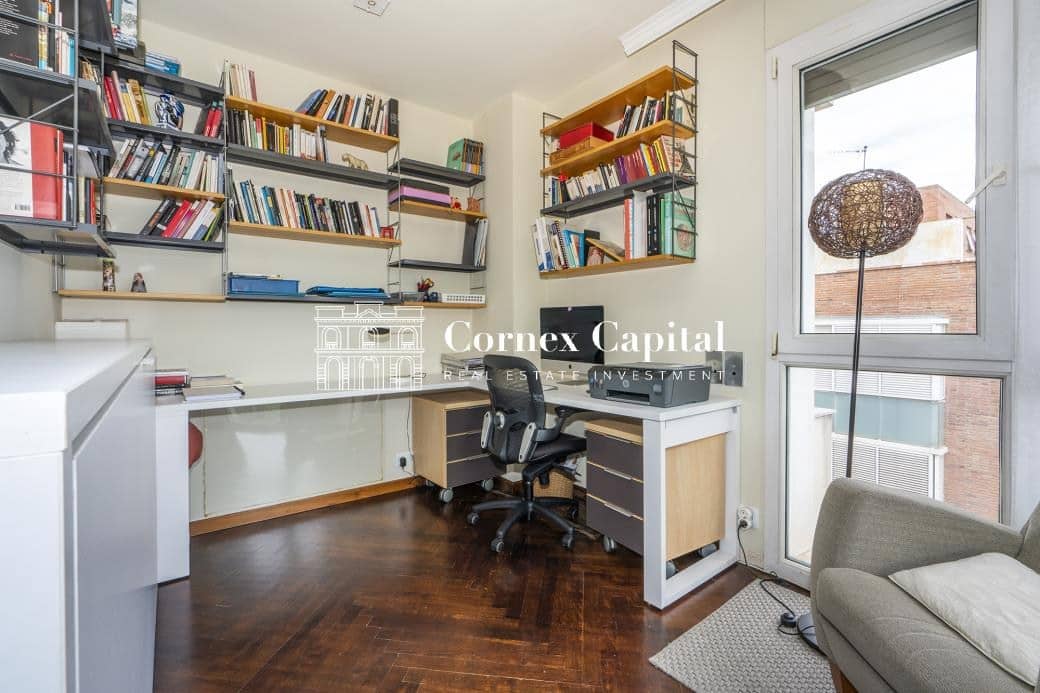 4 sovrum Lägenhet till salu i Barcelona stad med garage - 1 490 000 € (Ref: 9855315)
