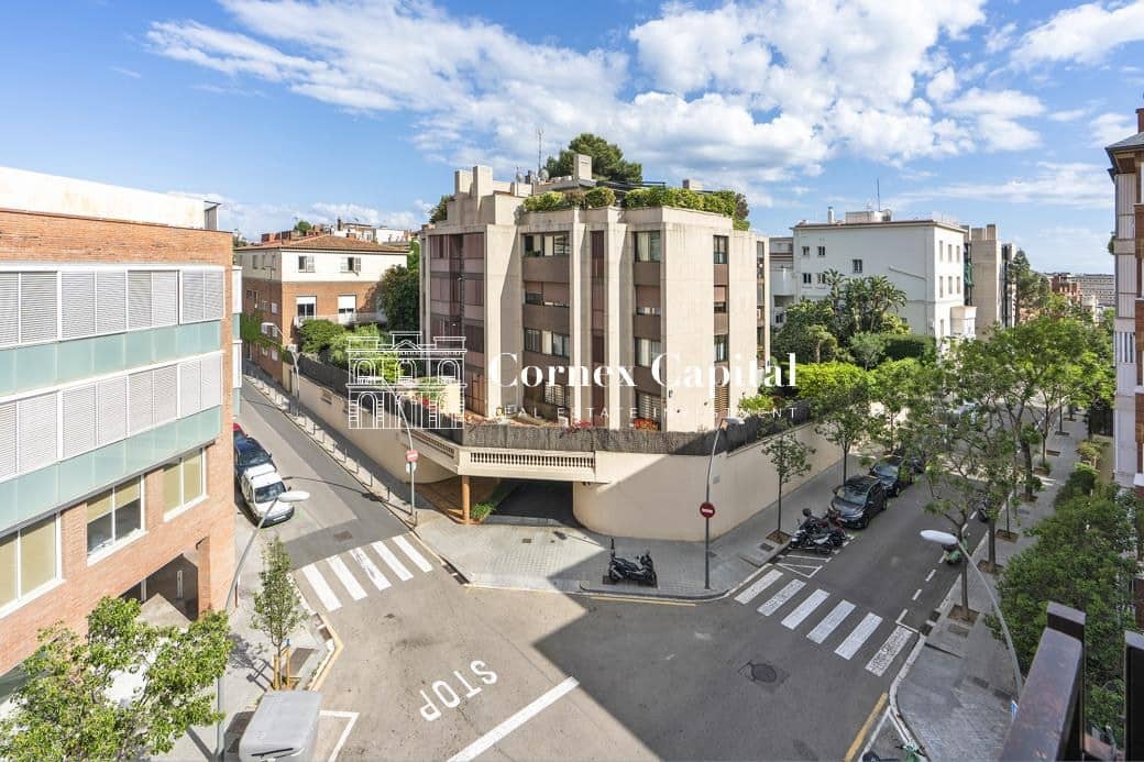 4 sovrum Lägenhet till salu i Barcelona stad med garage - 1 490 000 € (Ref: 9855315)