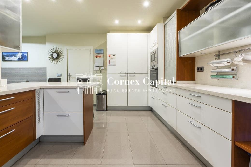 4 chambre Appartement à vendre à Barcelone ville avec garage - 1 450 000 € (Ref: 9855315)