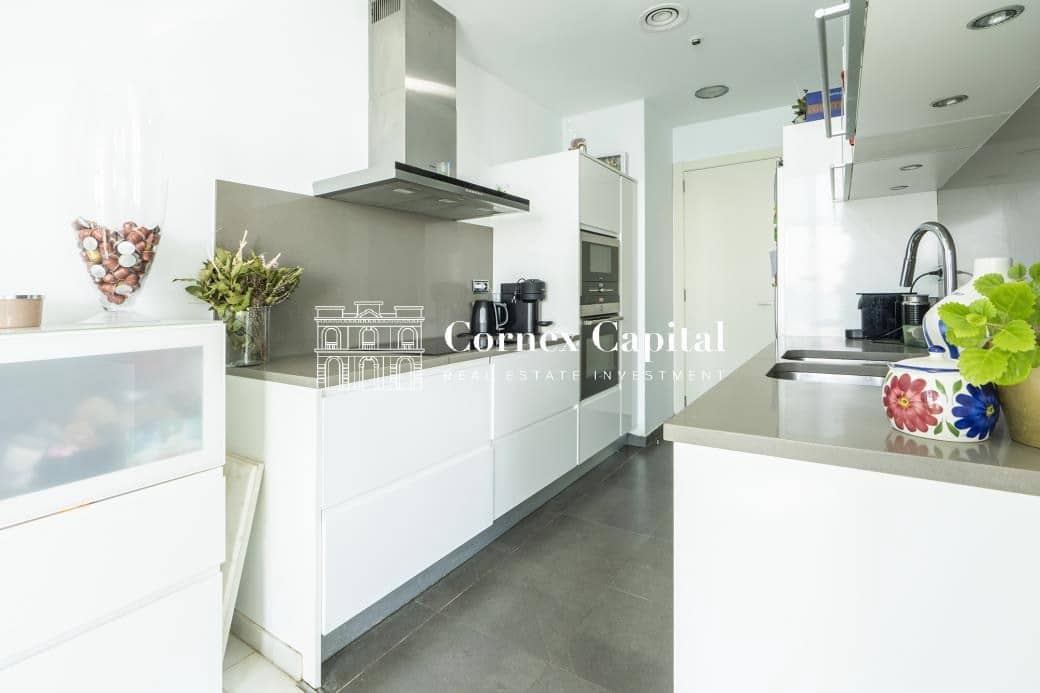 3 sypialnia Apartament na sprzedaż w Miasto Barcelona z basenem - 1 780 000 € (Ref: 9861751)