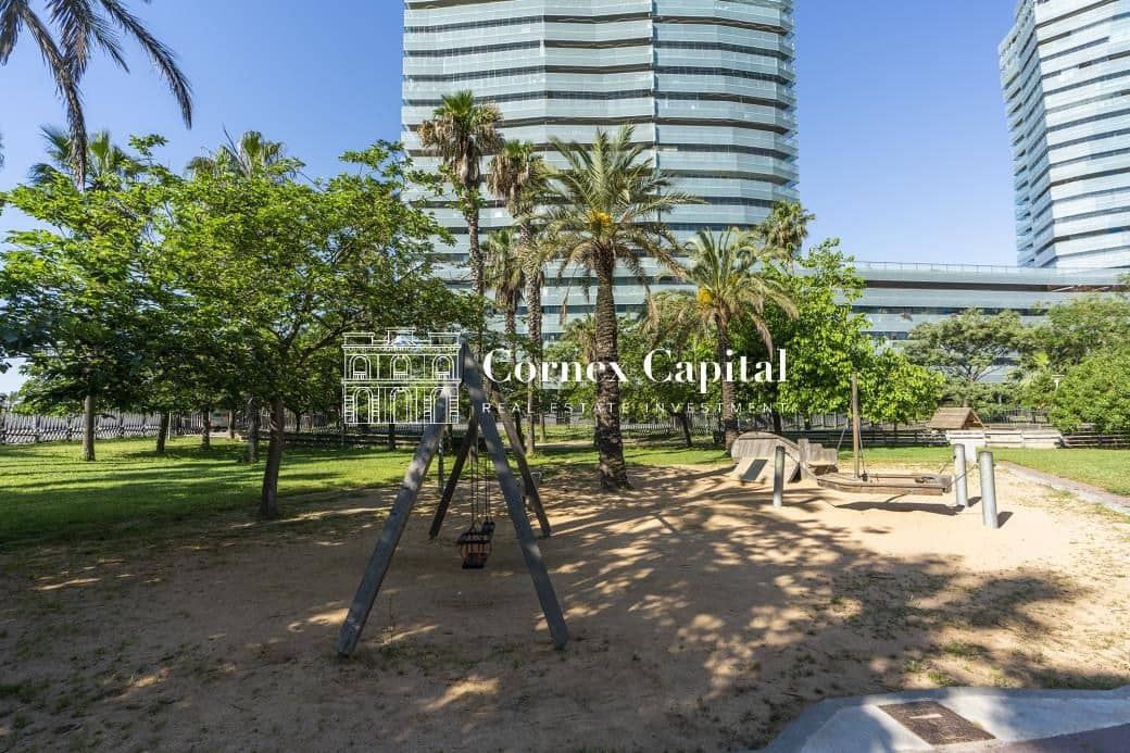 3 sypialnia Apartament na sprzedaż w Miasto Barcelona z basenem - 1 780 000 € (Ref: 9861751)