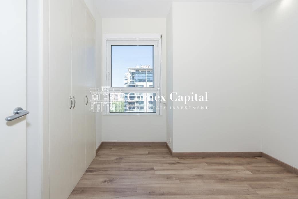 3 sypialnia Apartament na sprzedaż w Miasto Barcelona z basenem garażem - 1 365 000 € (Ref: 9873170)
