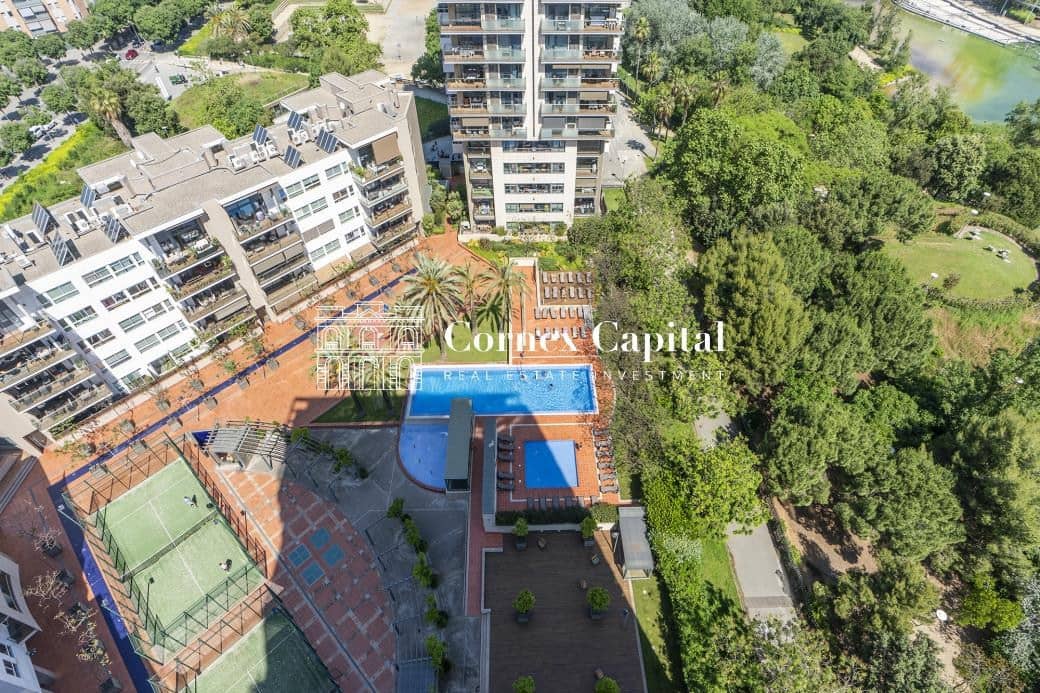 3 sypialnia Apartament na sprzedaż w Miasto Barcelona z basenem garażem - 1 365 000 € (Ref: 9873170)