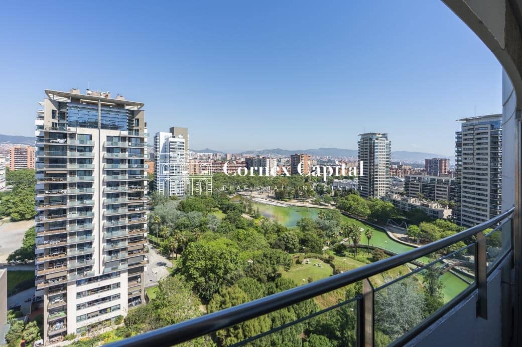 3 sypialnia Apartament na sprzedaż w Miasto Barcelona z basenem garażem - 1 365 000 € (Ref: 9873170)