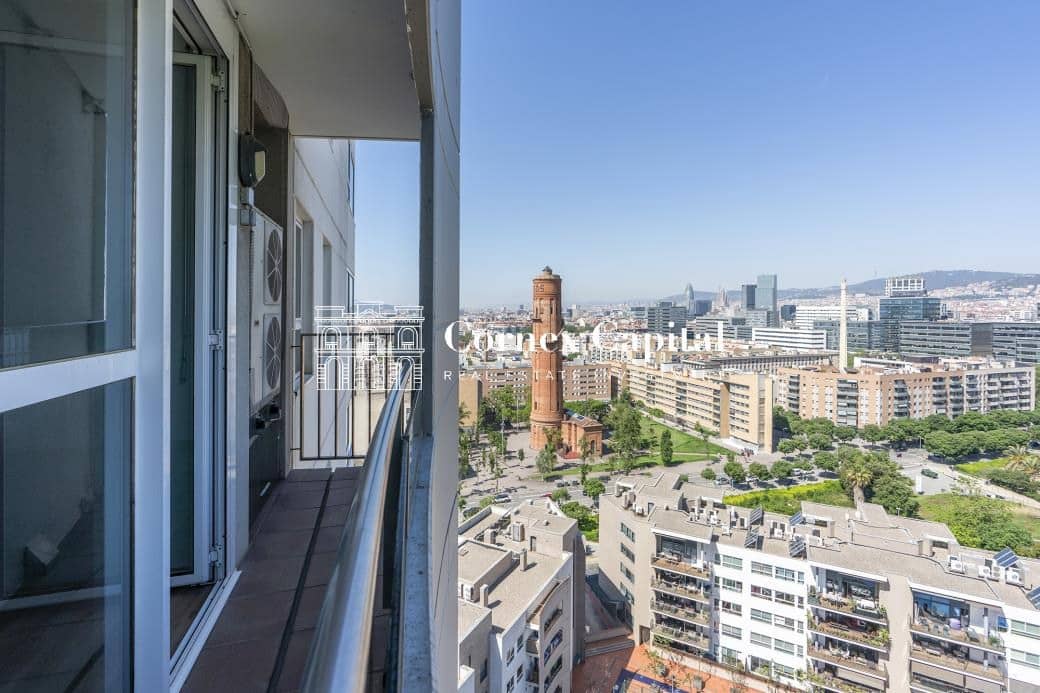 3 sypialnia Apartament na sprzedaż w Miasto Barcelona z basenem garażem - 1 365 000 € (Ref: 9873170)