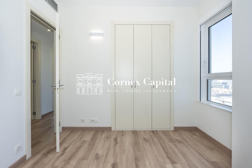 3 sypialnia Apartament na sprzedaż w Miasto Barcelona z basenem garażem - 1 365 000 € (Ref: 9873170)