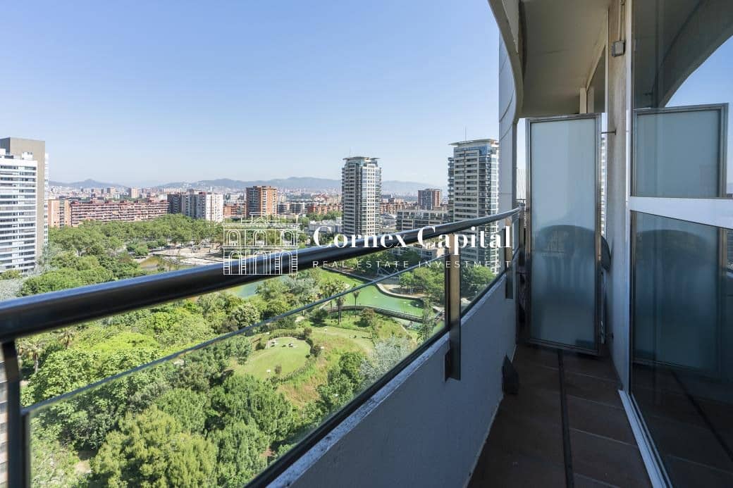 3 sypialnia Apartament na sprzedaż w Miasto Barcelona z basenem garażem - 1 365 000 € (Ref: 9873170)