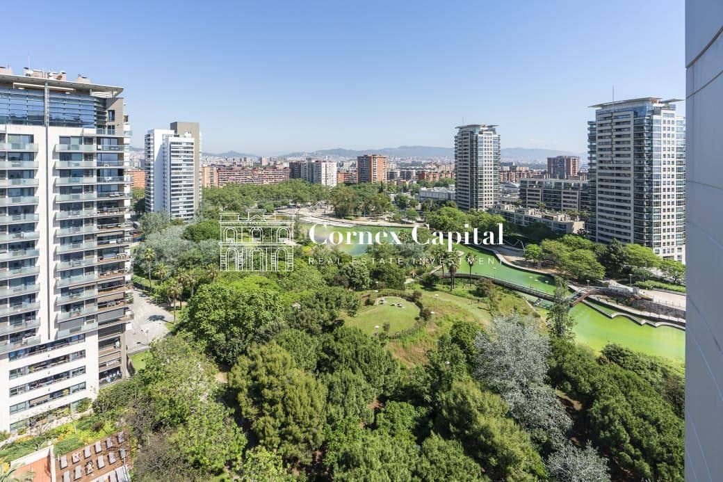 3 sypialnia Apartament na sprzedaż w Miasto Barcelona z basenem garażem - 1 365 000 € (Ref: 9873170)