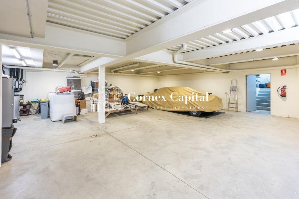 Chalet de 6 habitaciones en Barcelona ciudad en venta con piscina garaje - 5.900.000 € (Ref: 9884360)