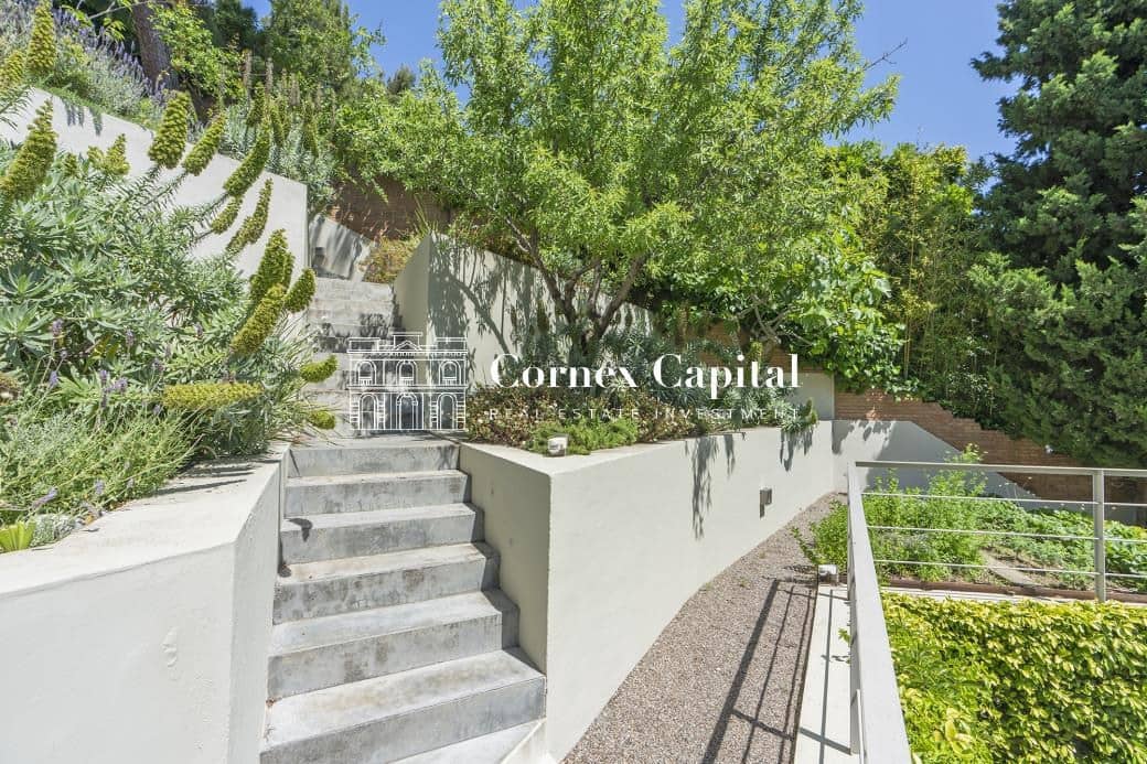 Chalet de 6 habitaciones en Barcelona ciudad en venta con piscina garaje - 5.900.000 € (Ref: 9884360)