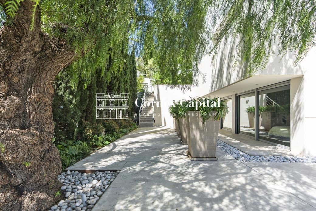 6 sovrum Villa till salu i Barcelona stad med pool garage - 5 900 000 € (Ref: 9884360)