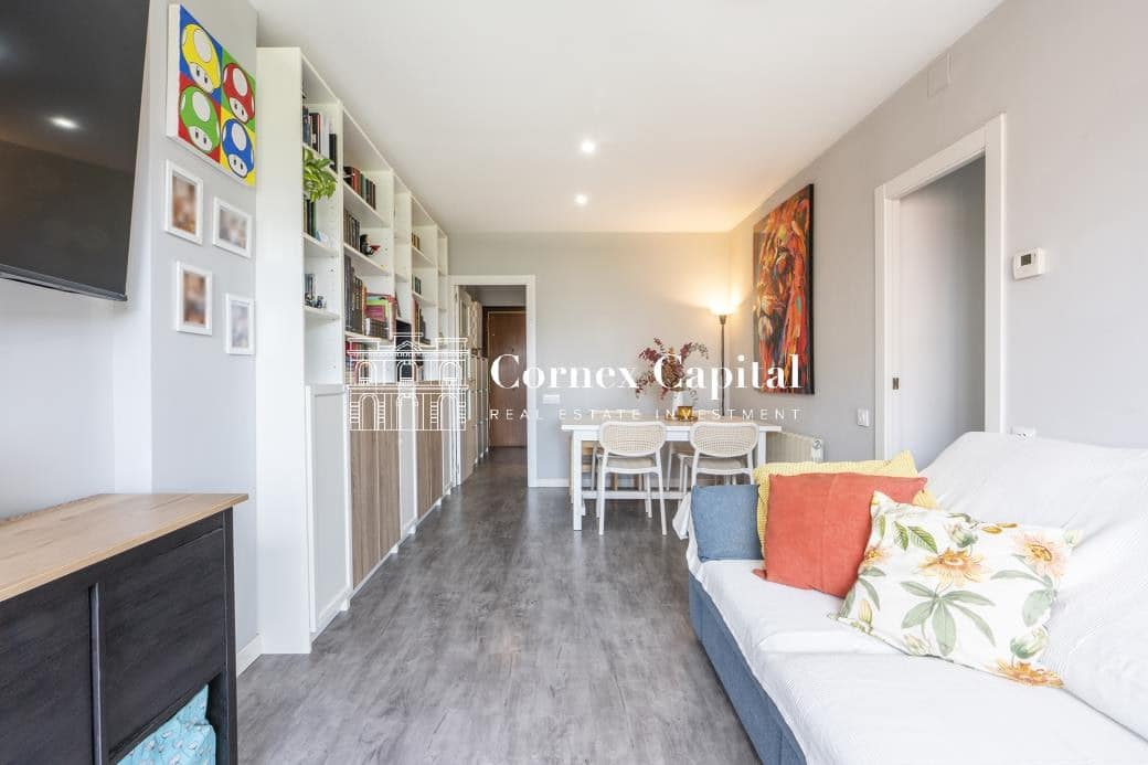 4 soveværelse Lejlighed til salg i Barcelona by - € 475.000 (Ref: 9894129)