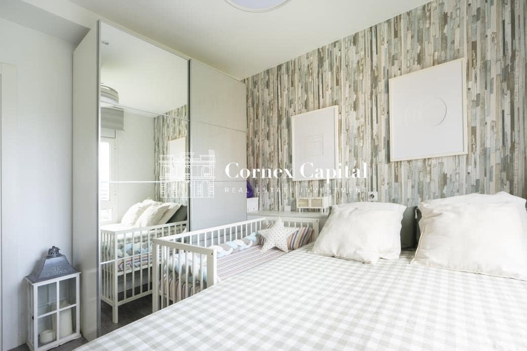 Apartamento de 4 habitaciones en Barcelona ciudad en venta - 475.000 € (Ref: 9894129)