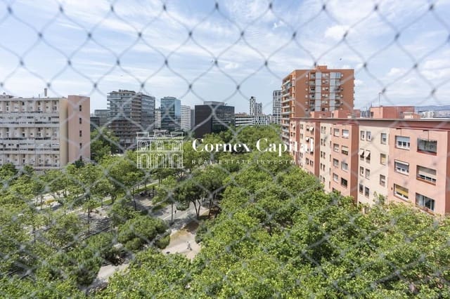 4 Zimmer Apartment zu verkaufen in Sant Martí, Barcelona Stadt - 475.000 € (Ref: 9894129)