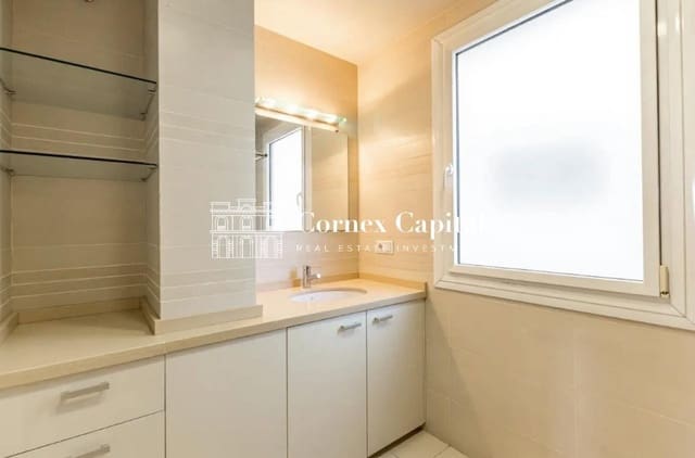 3 bedroom Apartment for sale in Sarrià, Barcelona city with garage - € 1,695,000 (Ref: 9894130)