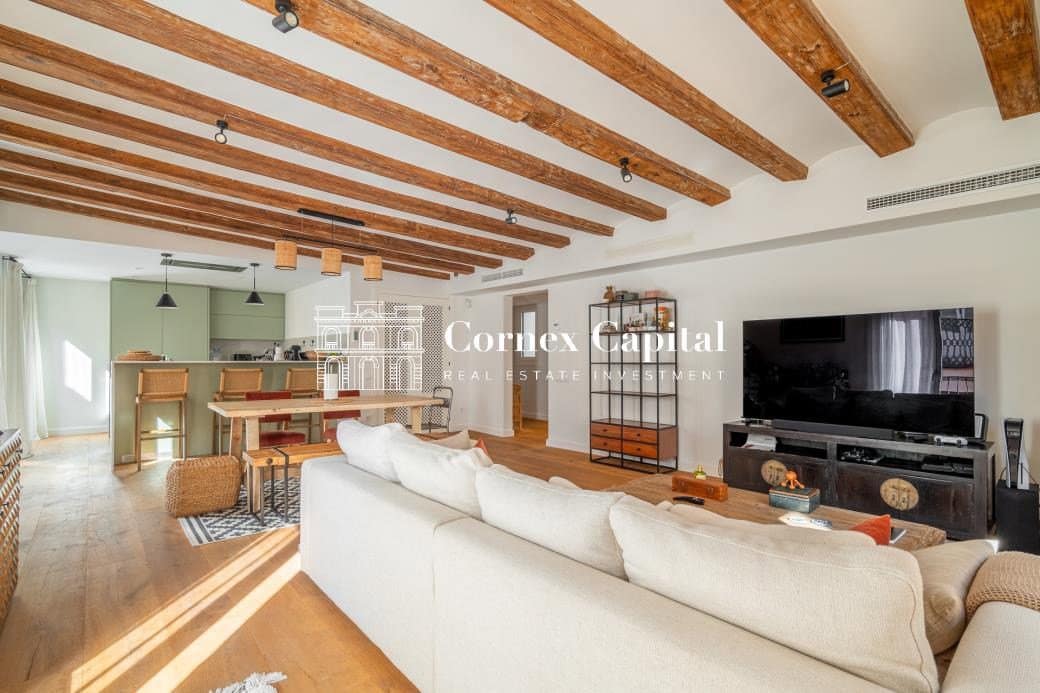 3 sovrum Lägenhet till salu i Barcelona stad - 795 000 € (Ref: 9902020)