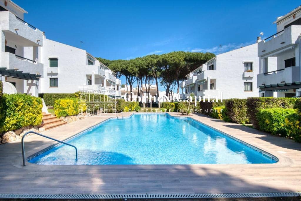 Apartamento de 2 habitaciones en Pals en venta con piscina garaje - 295.000 € (Ref: 9906941)