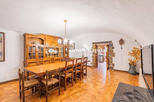 8 slaapkamer Huis te koop in Sant Llorenç de la Muga met zwembad garage - € 949.000 (Ref: 9915489)