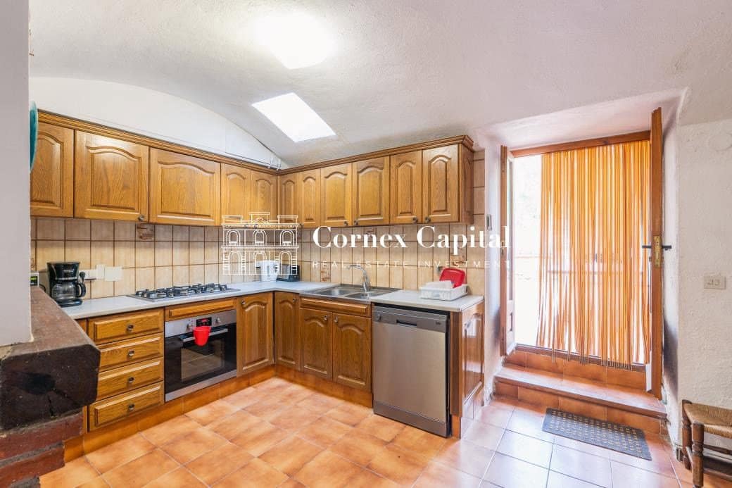 Casa de 8 habitaciones en Sant Llorenç de la Muga en venta con piscina garaje - 949.000 € (Ref: 9915489)