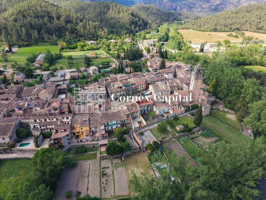 Casa de 8 habitaciones en Sant Llorenç de la Muga en venta con piscina garaje - 949.000 € (Ref: 9915489)