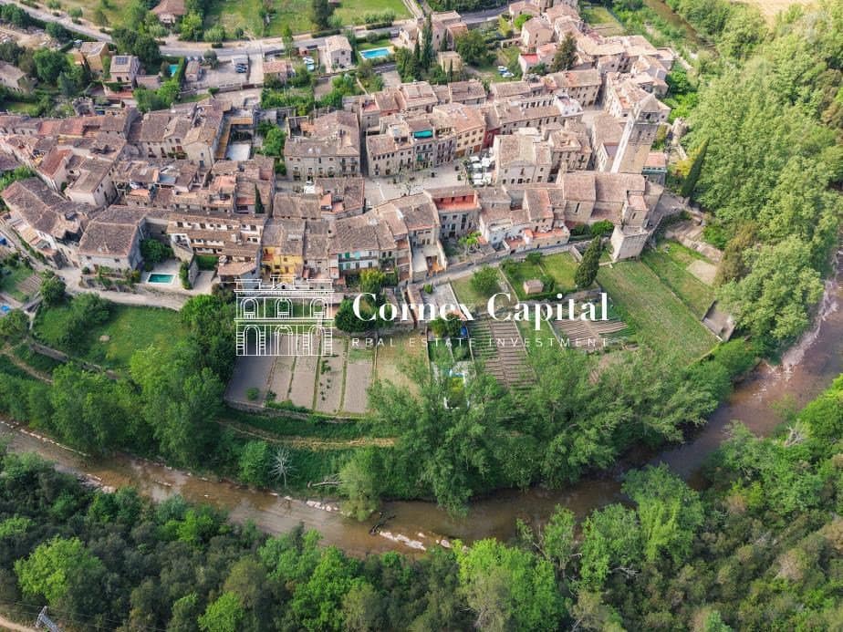 Casa de 8 habitaciones en Sant Llorenç de la Muga en venta con piscina garaje - 949.000 € (Ref: 9915489)