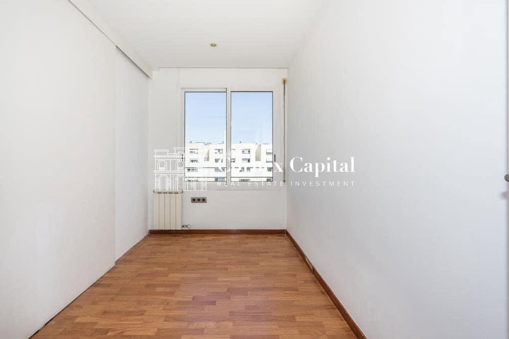 3 slaapkamer Appartement te koop in Barcelona stad met garage - € 1.175.000 (Ref: 9921939)