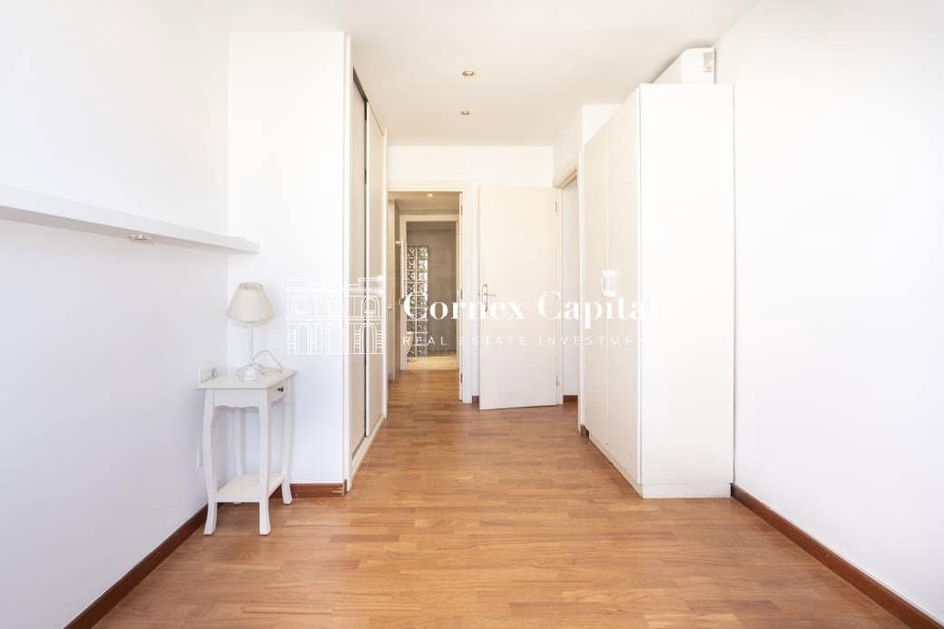 3 slaapkamer Appartement te koop in Barcelona stad met garage - € 1.175.000 (Ref: 9921939)