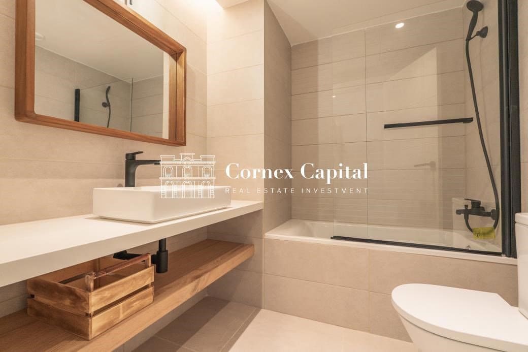 4 soveværelse Rækkehus til salg i Regencos med swimmingpool garage - € 869.000 (Ref: 9934238)