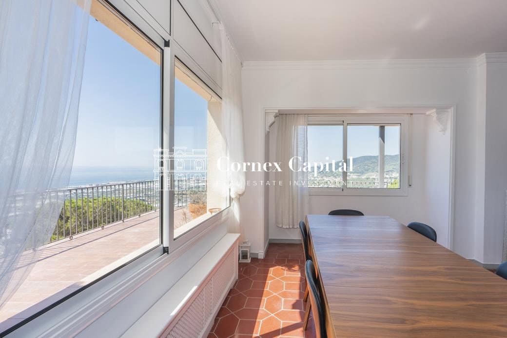6 bedroom Villa for sale in Cabrils with pool garage - € 1,325,000 (Ref: 9937865)