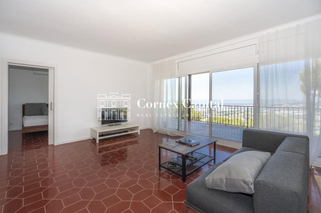 6 bedroom Villa for sale in Cabrils with pool garage - € 1,325,000 (Ref: 9937865)
