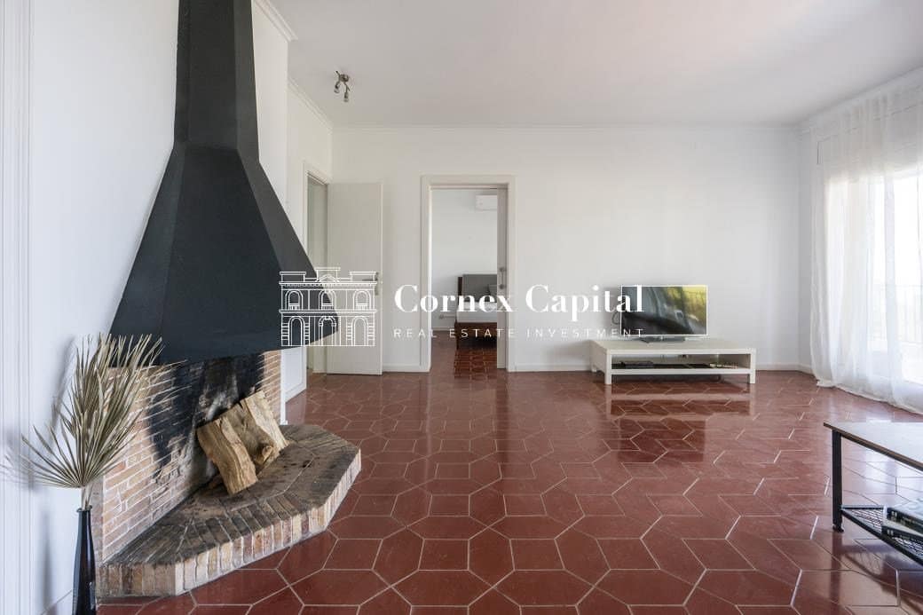 6 bedroom Villa for sale in Cabrils with pool garage - € 1,325,000 (Ref: 9937865)