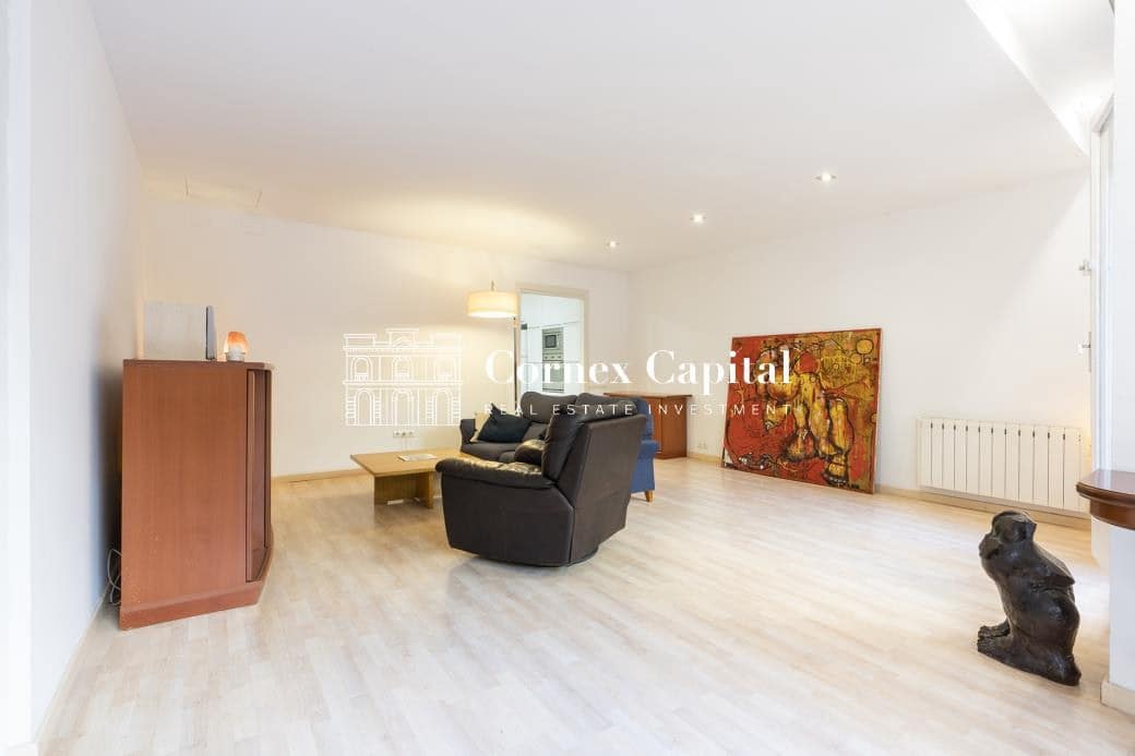 2 quarto Apartamento para venda em Barcelona cidade - 1 150 000 € (Ref: 9952343)