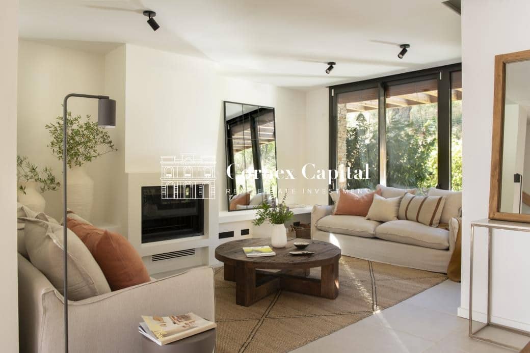 Villa/Maison Mitoyenne de 4 chambres à louer à Regencos avec piscine garage - 3 600 € (Ref: 9966687)